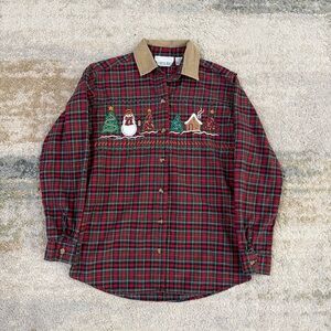 Festive Plaid Men's Casual Shirt with Holiday Embroidery